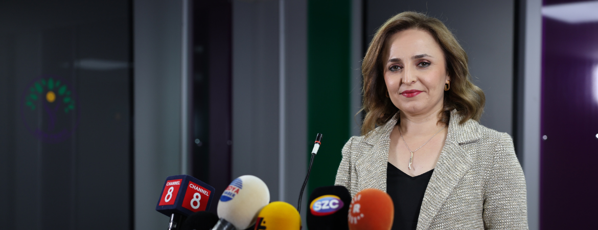 Dogan: Em dev ji doza zimanê xwe bernadin