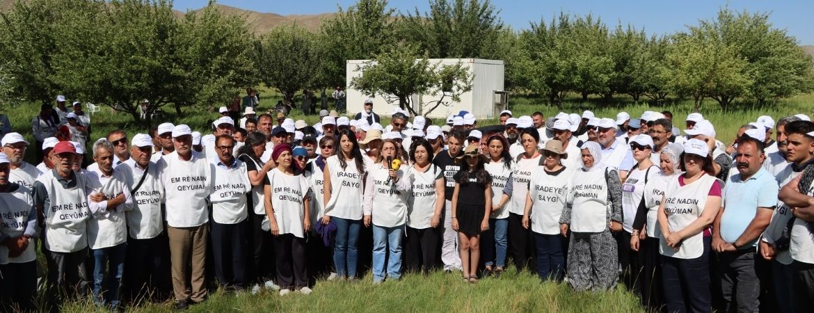 Meşa Îradeyê di roja 5an de ye: Rêya demokrasiyê ji Colemêrgê re û ji azadiya Birêz Ocalan re derbas dibe