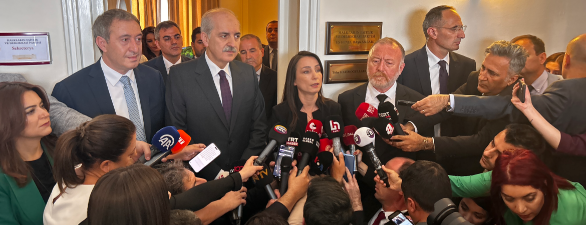 Yeni anayasa için TBMM Başkanı Meclis Grubumuzu ziyaret etti: Yol temizliğine ihtiyaç var