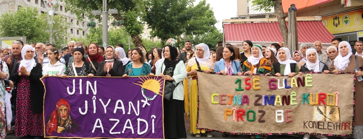 Starta bernameyên 15ê Gulanê Cejna Zimanê Kurdî li Êlihê hat dayîn