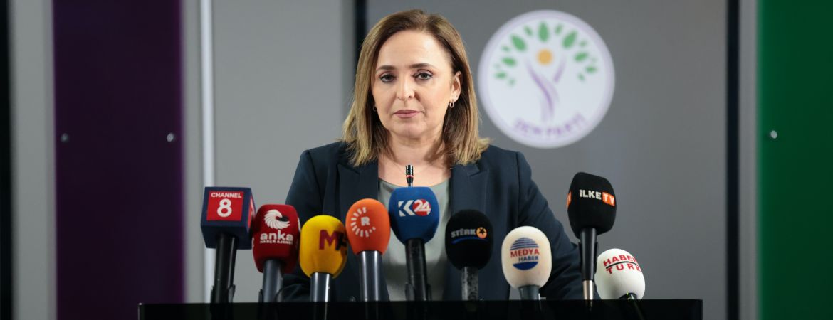 Ayşegül Doğan: Kobanî kuşatma altında; su, gıda, elektrik ve internet yok, acil yardım yapılmalı