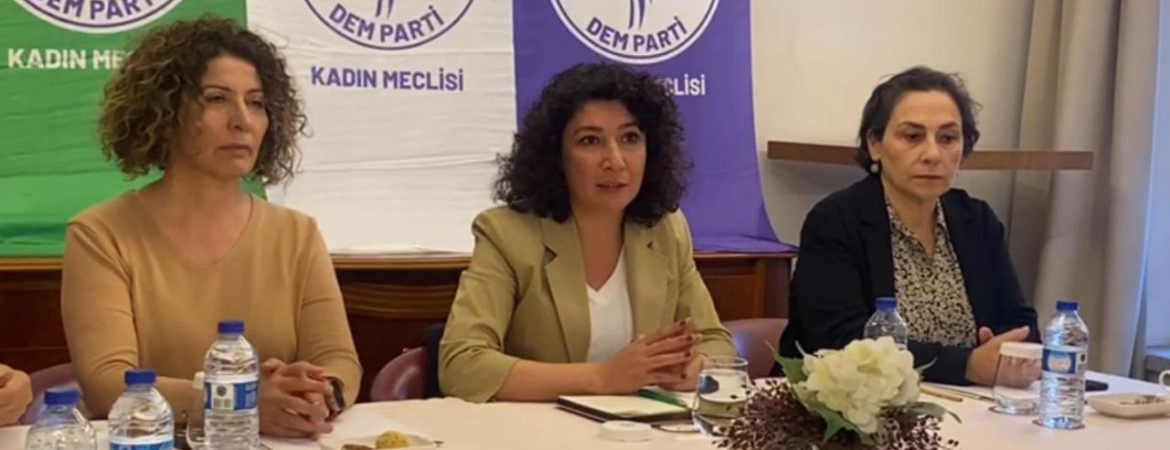 Türkoğlu: Kadın perspektifiyle siyasete yön verilmeli