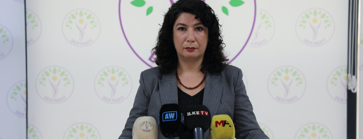 Türkoğlu: Kadınların onurlu barıştaki ısrarı karşısında hiçbir abluka duramaz