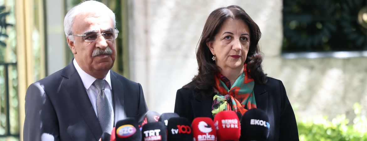 İmralı Heyeti Kurtulmuş ile görüştü: Süreç yeni bir aşamaya girdi, siyasi partileri ve İmralı'yı yeniden ziyaret edeceğiz