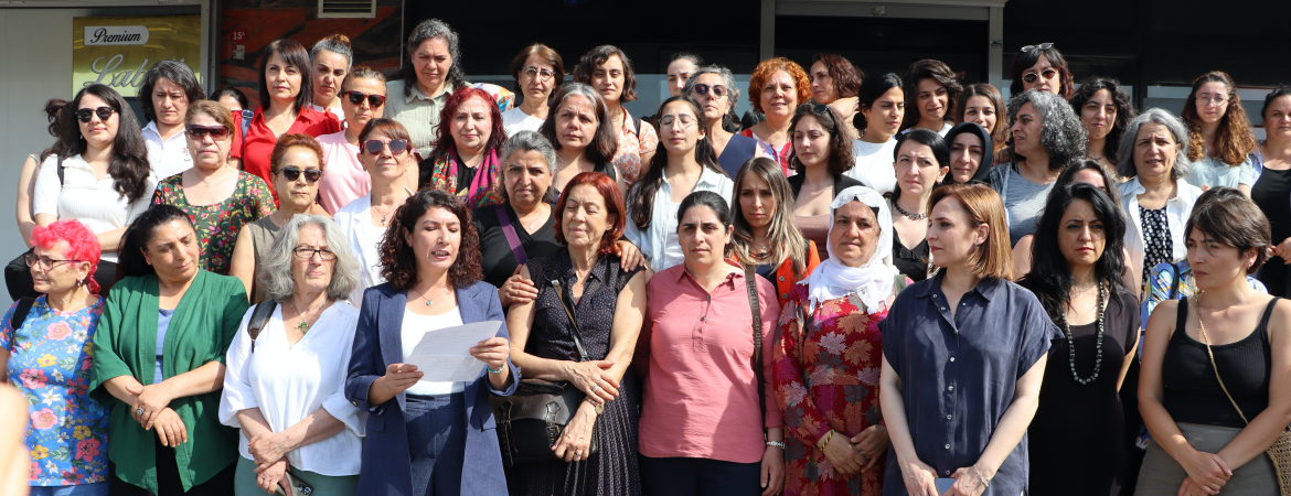 Kadınlar: Hakkari’de kadınların iradesine kayyım atanmasına izin vermeyeceğiz