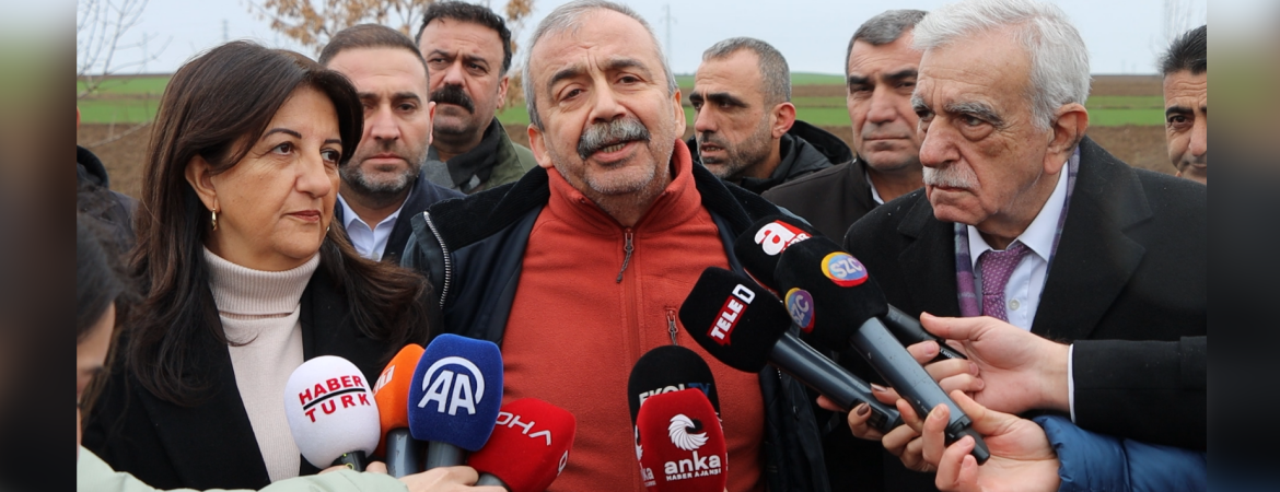 DEM Parti İmralı Heyeti Demirtaş ve Mızraklı ile görüştü