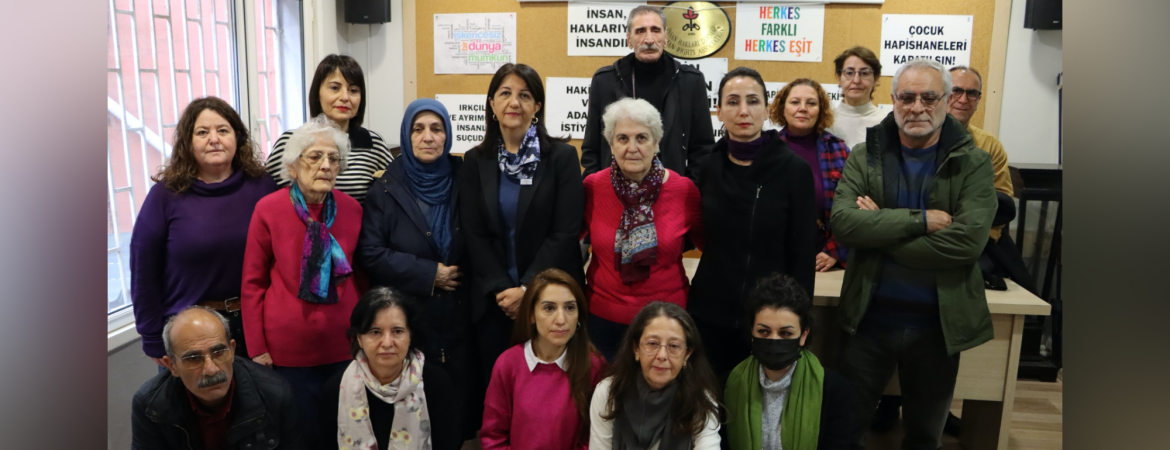 Hatimoğulları Cumartesi İnsanlarını ziyaret etti