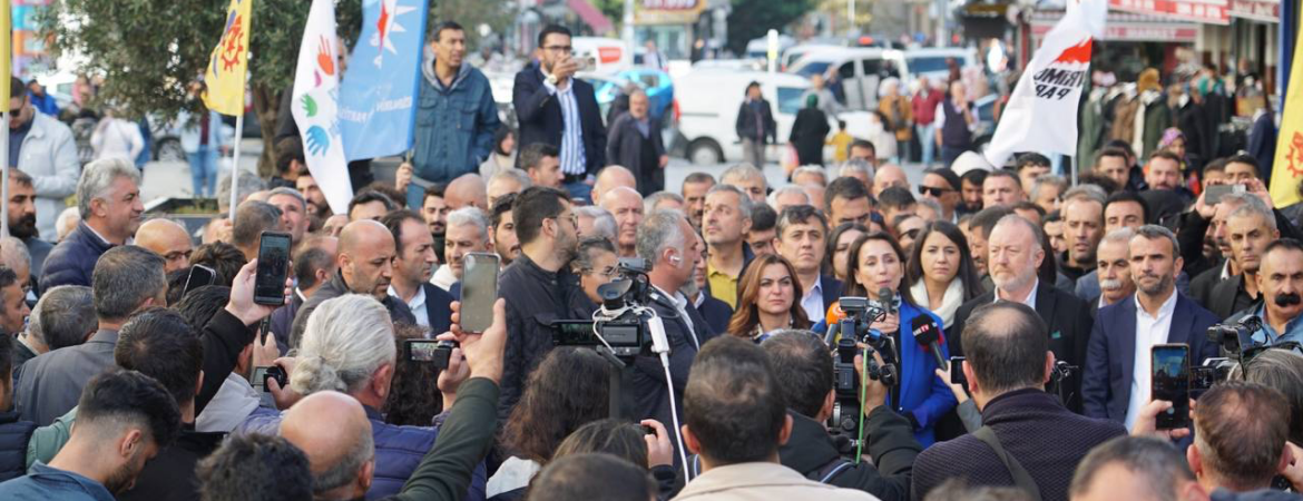 Hatimoğulları: Kent uzlaşısı iç barışın kendisidir; Esenyurt’un iç barışına darbe vurmuşlardır