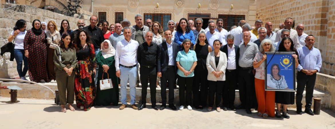 Süryanilerle buluştuk: Bu sürecin kalıcı barışa evrilmesi için Süryani toplumunun taleplerinin karşılanmasını istiyoruz