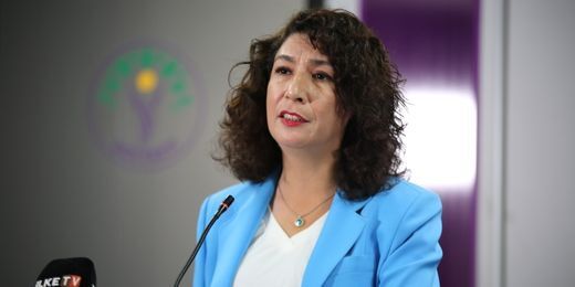 Türkoğlu: Kadınları kentlerimizi birlikte inşa etmeye, örgütlenmeye çağırıyoruz