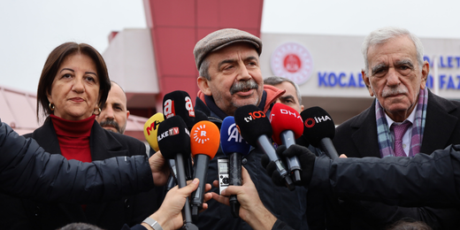 DEM Parti İmralı Heyeti Yüksekdağ ve Güzel ile görüştü