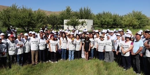 Meşa Îradeyê di roja 5an de ye: Rêya demokrasiyê ji Colemêrgê re û ji azadiya Birêz Ocalan re derbas dibe