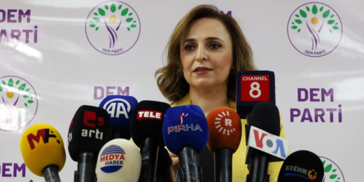 Doğan: Yargı çelmelerine karşı halkımızı seçeneksiz bırakmadık, partimizin yeni kısa ismi DEM Parti