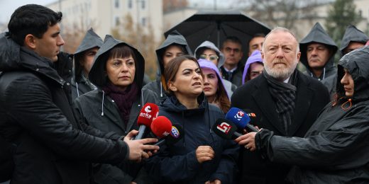 Meclis Grubumuz İçişleri Bakanlığı önündeydi: Kayyımlara da Rojava'daki saldırılara da sessiz kalmayacağız