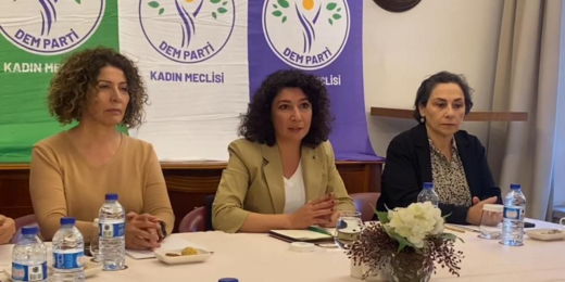 Türkoğlu: Kadın perspektifiyle siyasete yön verilmeli