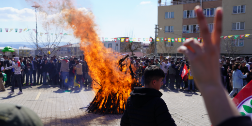 Bu senenin ilk Newroz ateşi Lice’de yakıldı
