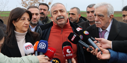 DEM Parti İmralı Heyeti Demirtaş ve Mızraklı ile görüştü