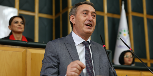 Bakırhan’dan Bahçeli’ye yanıt: İmralı’nın kapılarını açın, Sayın Öcalan’ın ne diyeceğini biz de sizin gibi merak ediyoruz