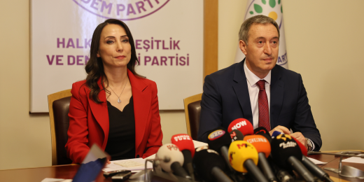 Eş Genel Başkanlarımız: Barış provokasyonlarla sınanmamalı; Kobanî’deki sabotaj bir an önce açığa çıkarılmalı, failler bulunmalıdır