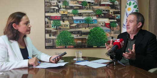 Bakırhan: Biz hem müzakere ederiz hem sokakta mücadele ederiz