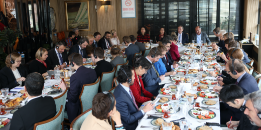 Hatimoğulları ve Bakırhan 31 ülkenin diplomatik temsilcileriyle bir araya geldi