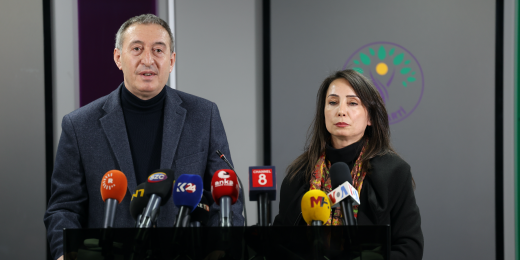 Eş Genel Başkanlarımız: Yurt dışından dönen Erdoğan’ın ayağının tozuyla “planı uygulayın” talimatı verdiğini biliyoruz