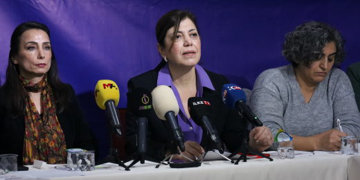 Hatimoğulları: Barış biz kadınların elleriyle gelecektir