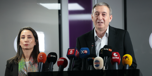 Eş Genel Başkanlarımız: Kürt kentlerini boğan insanlık dışı kuşatma derhal son bulsun, insani koridorlar açılsın