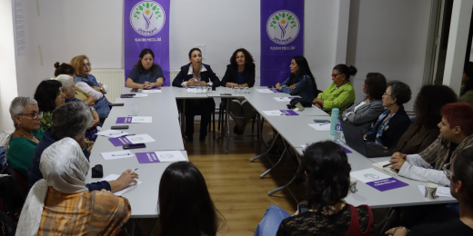 İstanbul'da kadınlarla Barış ve Demokratik Toplum Sürecini konuştuk